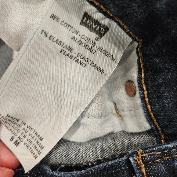 Levis Slight Curve Classic Boot Cut Jeans - Size 6 - Picture 11 of 13